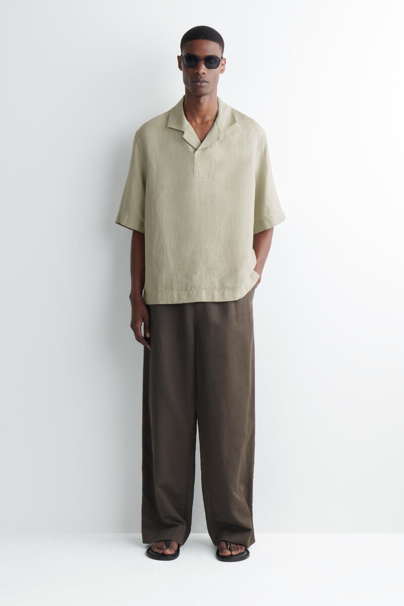 COS リネン ポップオーバーシャツ