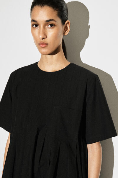 COS プリーツ コットンポプリン ミニドレス