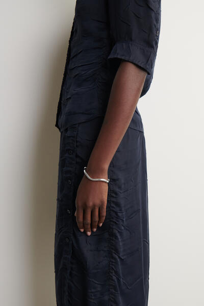 COS スカルプチャー バングル