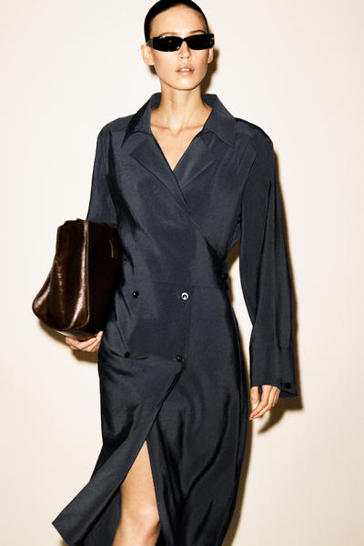 COS ベルト付きトレンチディテールミディドレス