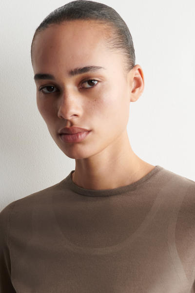 COS レイヤードニットロングスリーブトップ