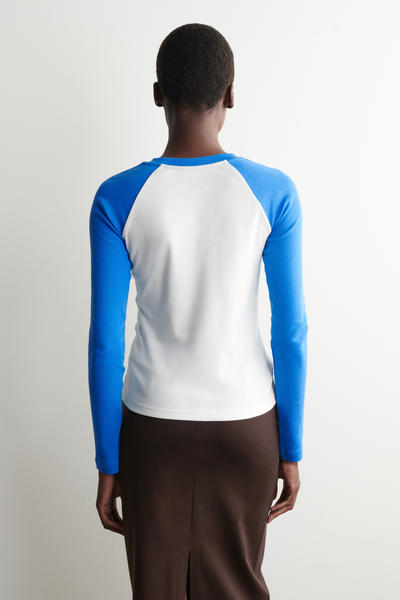 COS コントラストスリーブTシャツ