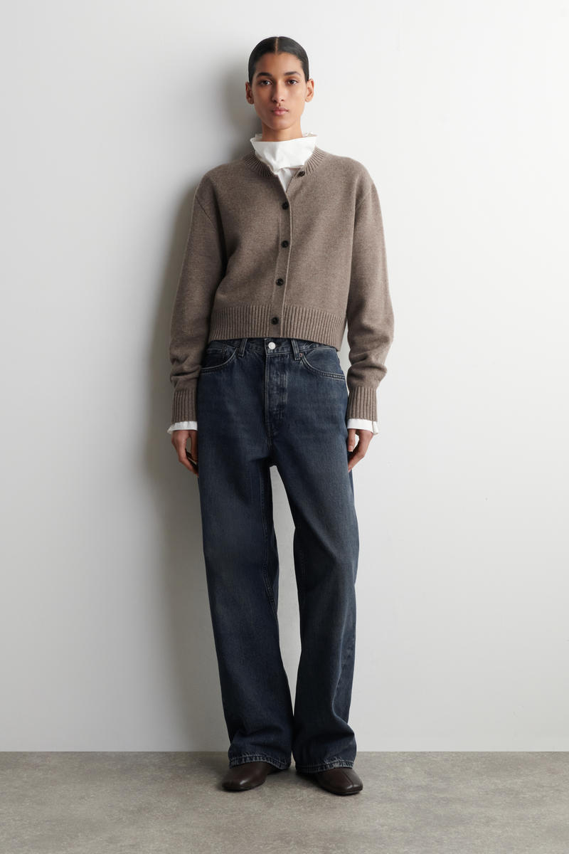 COS メリノウールカーディガン