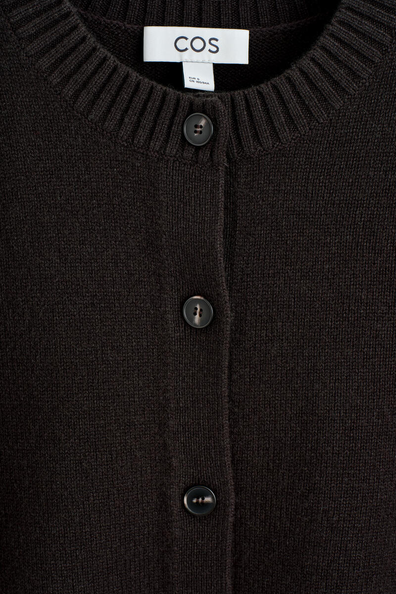 COS メリノウールカーディガン