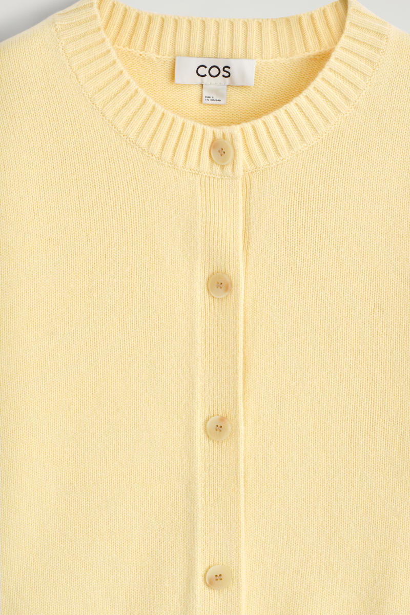 COS メリノウールカーディガン