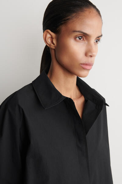 COS オーバーサイズ 半袖コットンシャツ