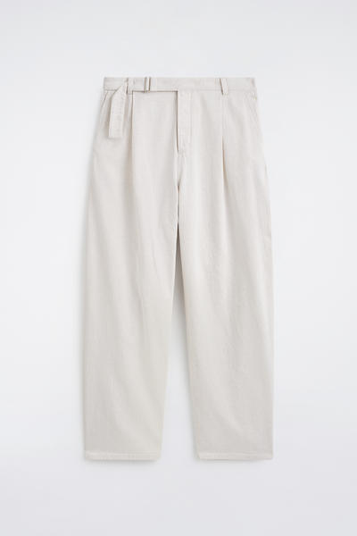 COS ベルト付きデニム　リラックスフィット　バレルレッグパンツ