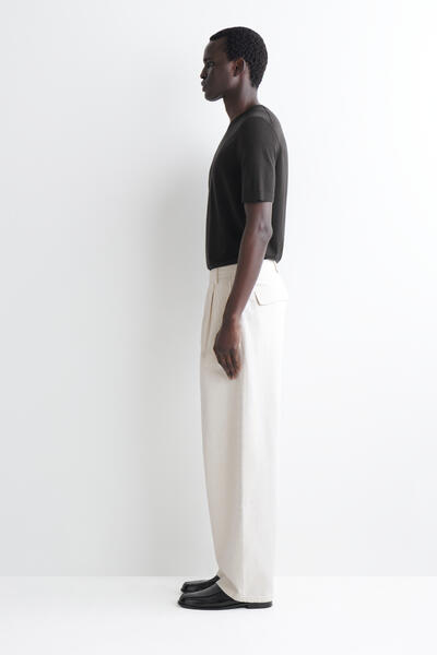 COS ベルト付きデニム　リラックスフィット　バレルレッグパンツ