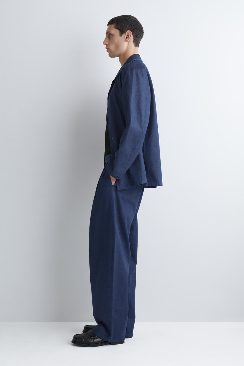 COS ベルト付きデニム　リラックスフィット　バレルレッグパンツ