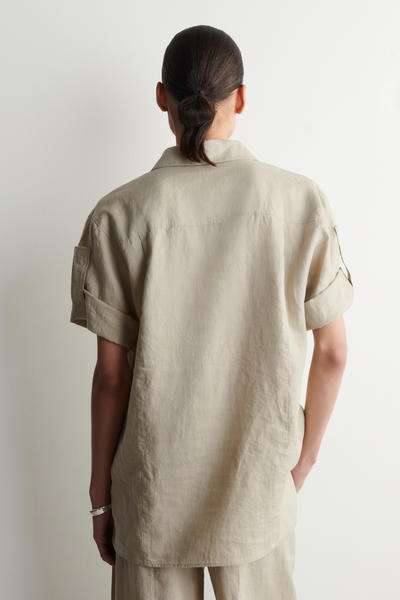 COS 半袖リネンシャツ