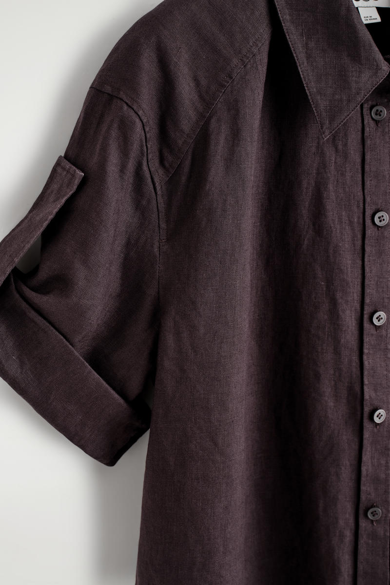 COS 半袖リネンシャツ