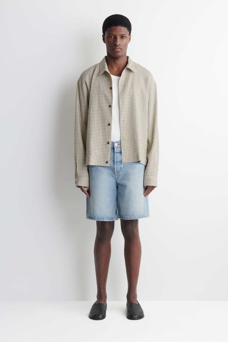 KNEE-LENGTH DENIM SHORTS ニーレングス デニムショートパンツ ライト