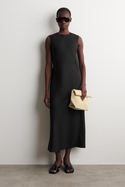 COS 折りたたみクラッチバッグ - ストロー