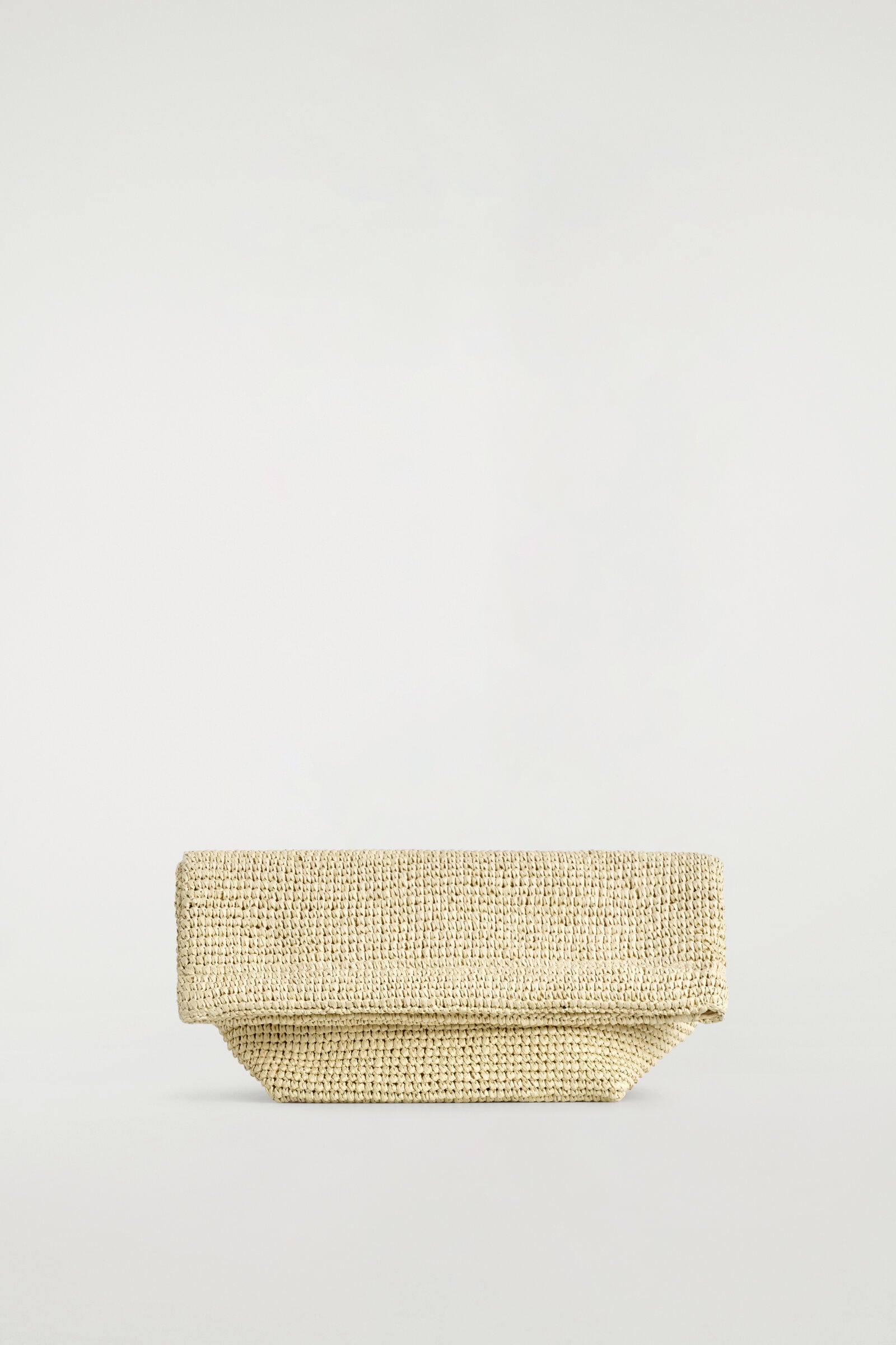 FOLDED CLUTCH BAG - STRAW 折りたたみクラッチバッグ - ストロー