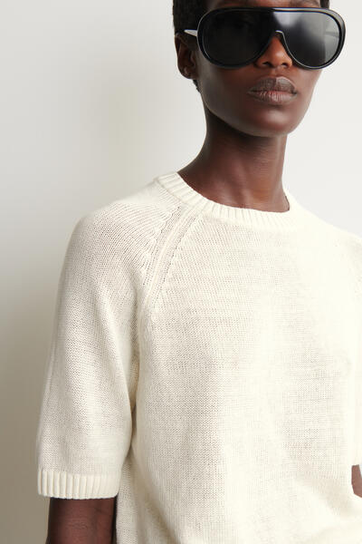 COS シュリンクニットリネンTシャツ