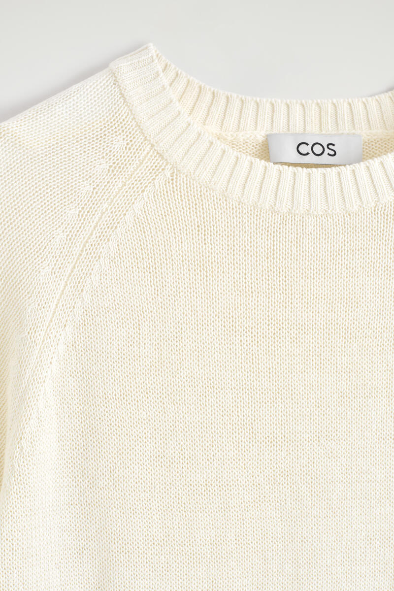 COS シュリンクニットリネンTシャツ