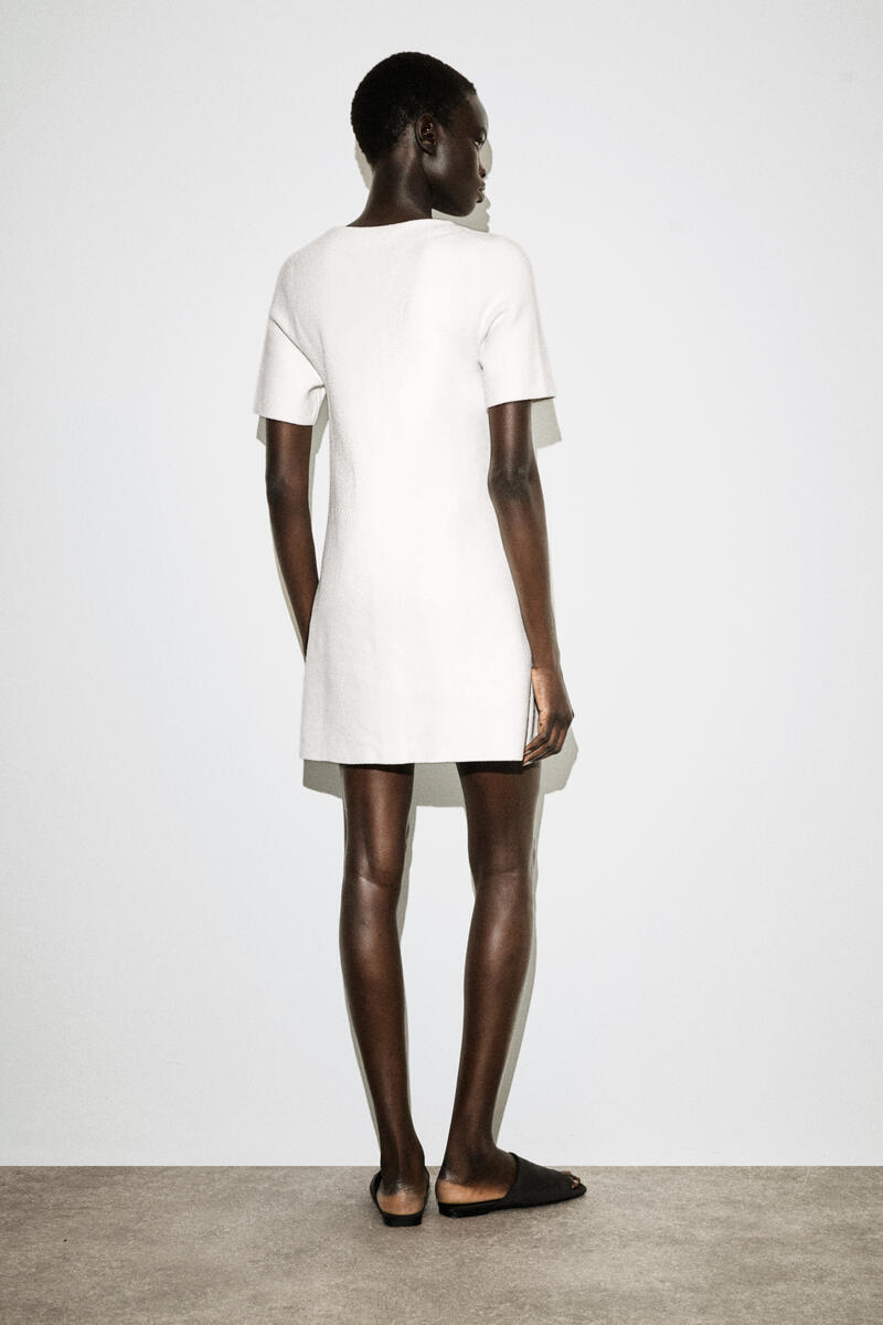 COS ボタン付きミラノリブニット ミニドレス