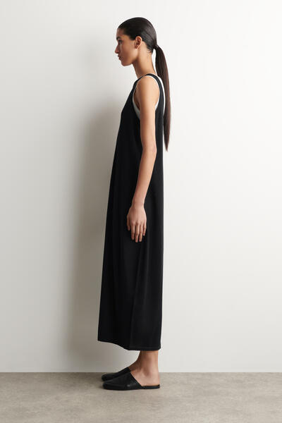 COS ラウンドメリノウール マキシワンピース