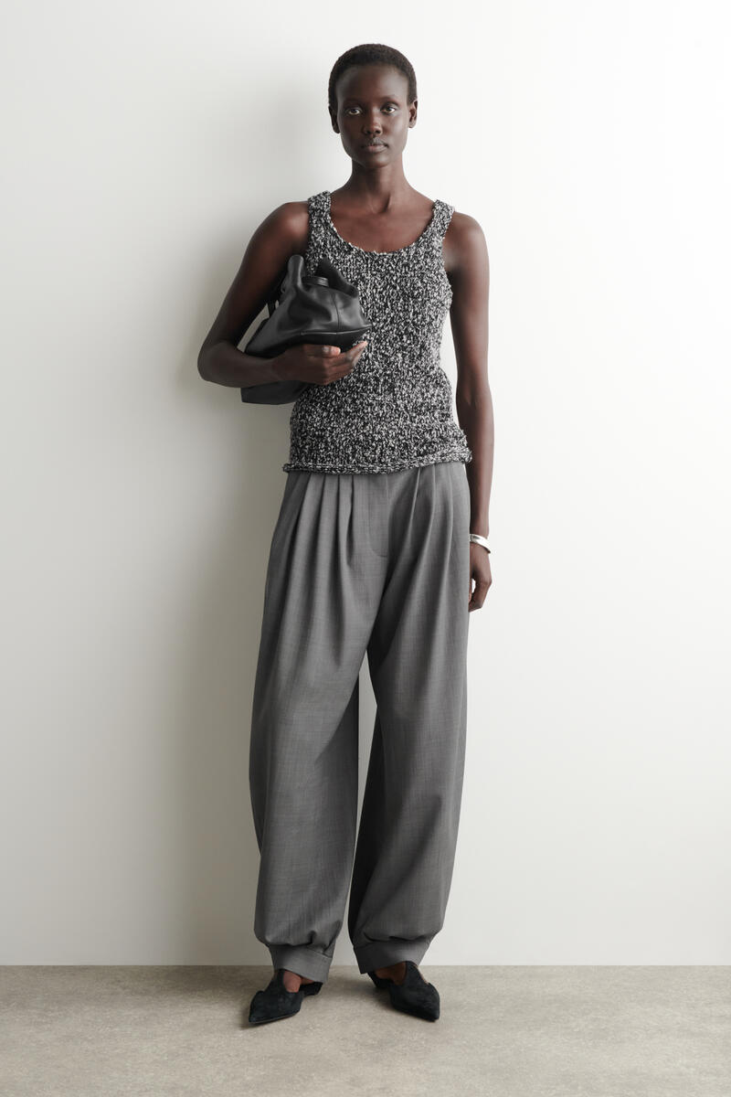 COS ツートーン チャンキー ニットタンクトップ