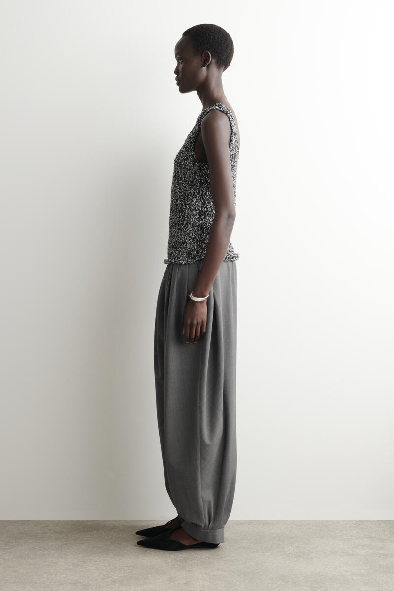 COS ツートーン チャンキー ニットタンクトップ