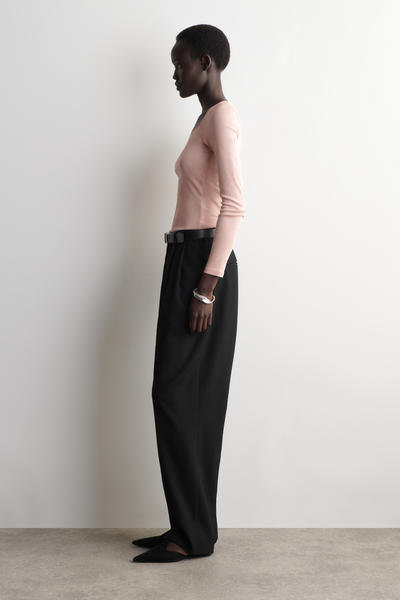 COS サテントリム　コットンジャージー　ロングスリーブトップス