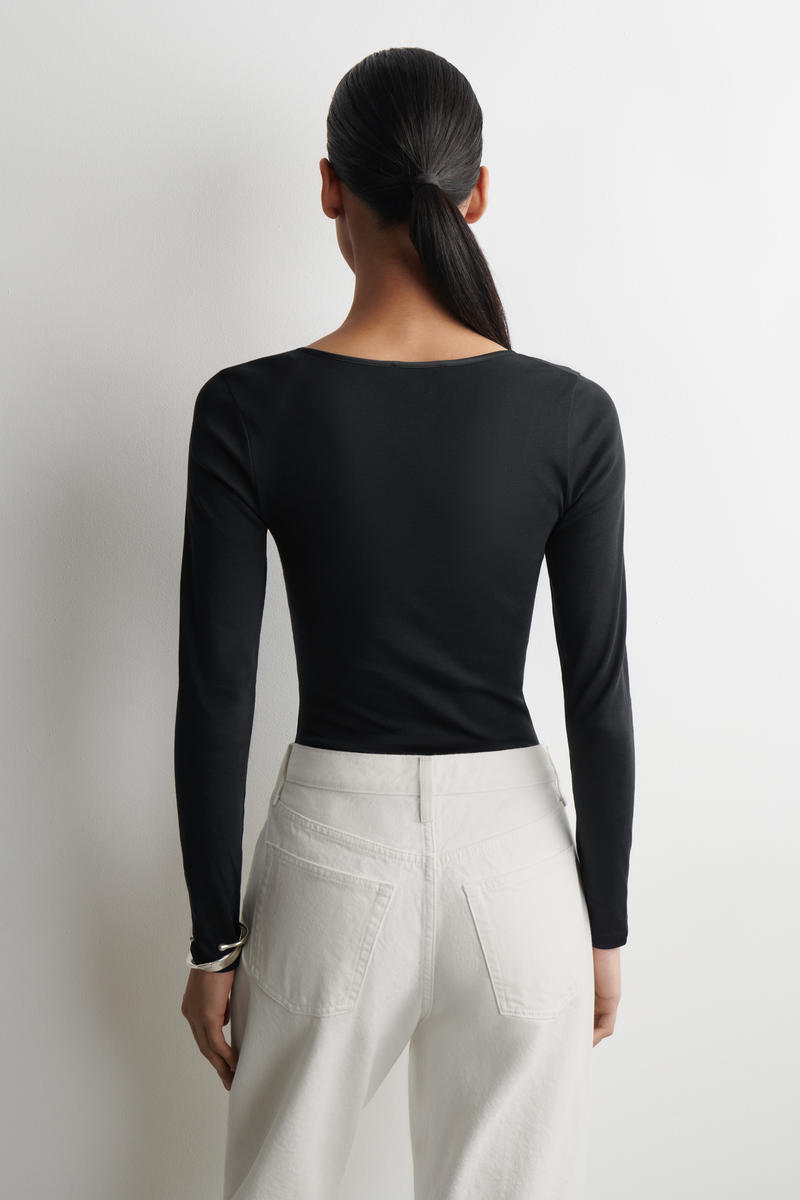 COS サテントリム　コットンジャージー　ロングスリーブトップス