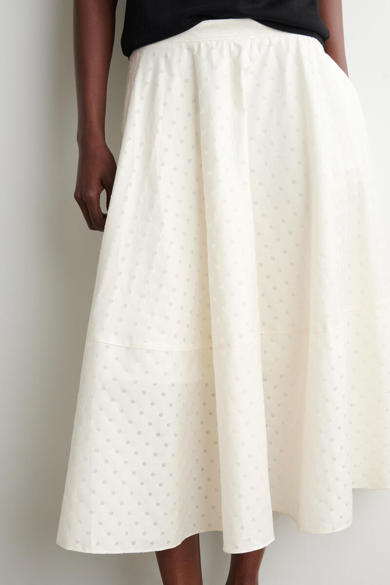 あちゃん  ポルカドット サテンジャージ　 Lサイズ ホワイト POLKA-DOT JACQUARD COTTON MIDI SKIRT ポルカドットジャカード