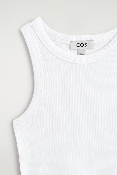 COS リブ編みコットンタンクトップ