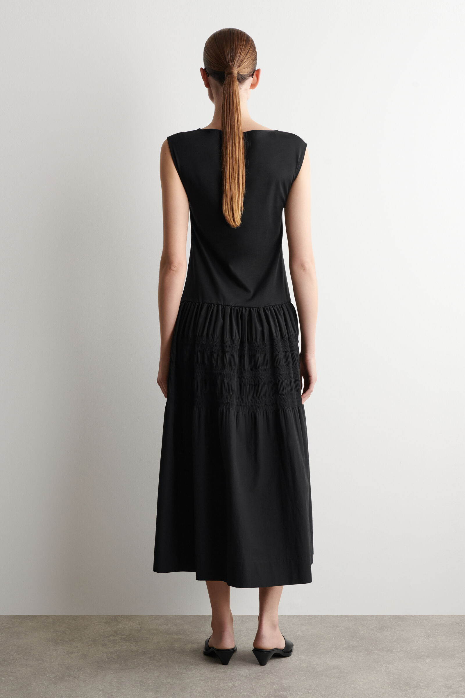 TIERED GATHERED MIDI DRESS ティアードギャザーミディワンピース