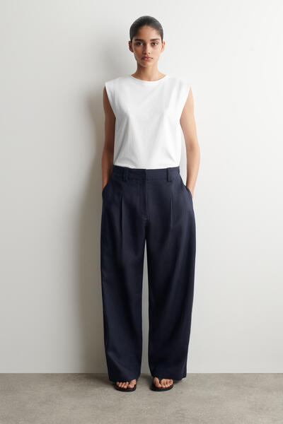 COS バックルディテール リネンバルーンレッグパンツ