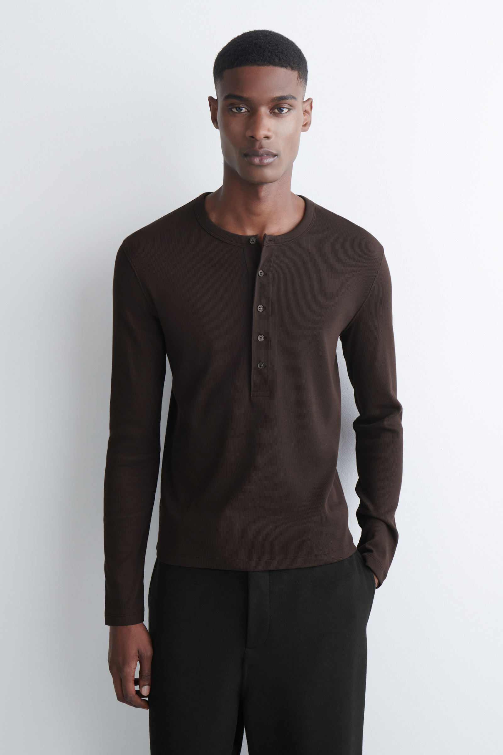 SLIM RIBBED COTTON LONG-SLEEVED HENLEY T-SHIRT リブ編み コットン
