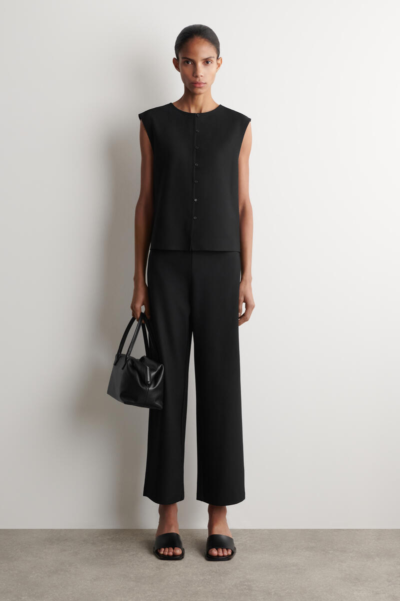 COS ハイウエストパンツ