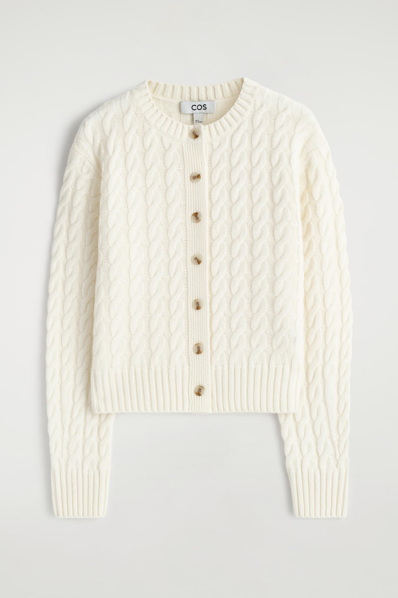 CABLE-KNIT MERINO WOOL CARDIGAN ケーブルニットメリノウール