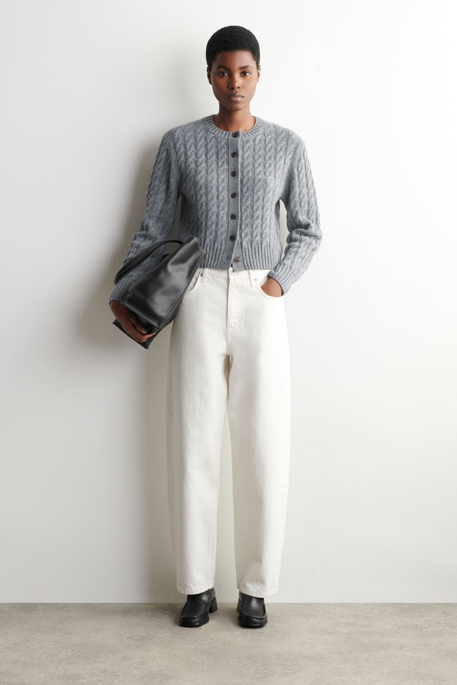 CABLE-KNIT MERINO WOOL CARDIGAN ケーブルニットメリノウール 