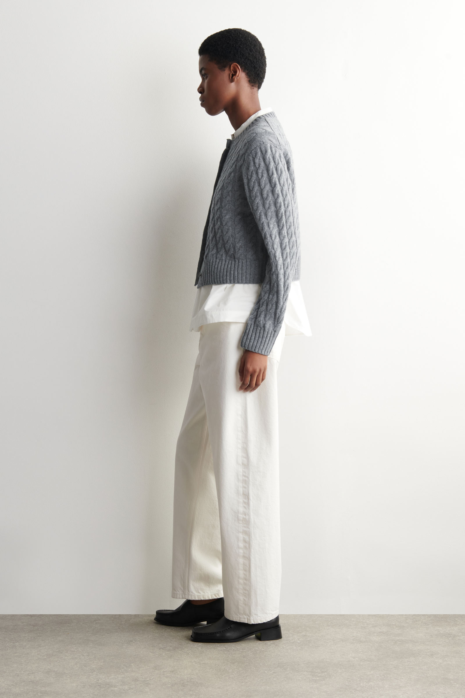 CABLE-KNIT MERINO WOOL CARDIGAN ケーブルニットメリノウール 