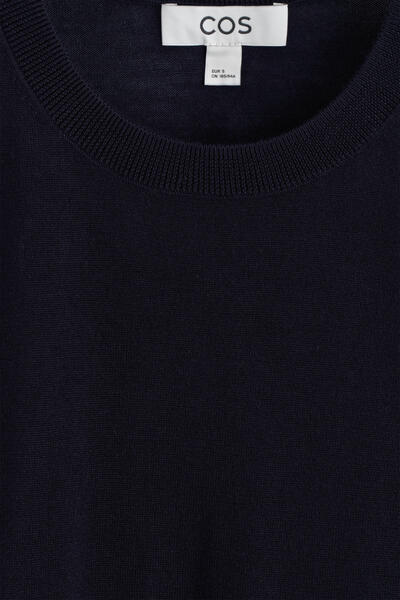 COS メリノウールニットシャツ