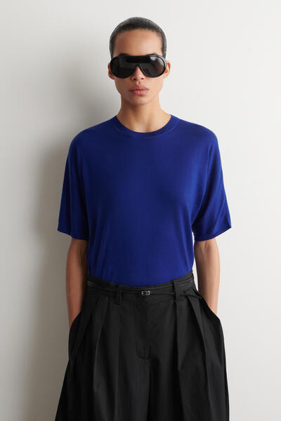 COS メリノウールニットシャツ