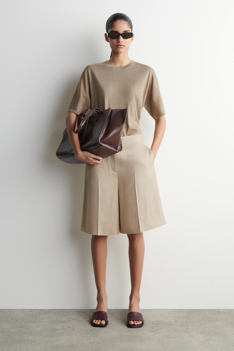 COS メリノウールニットシャツ