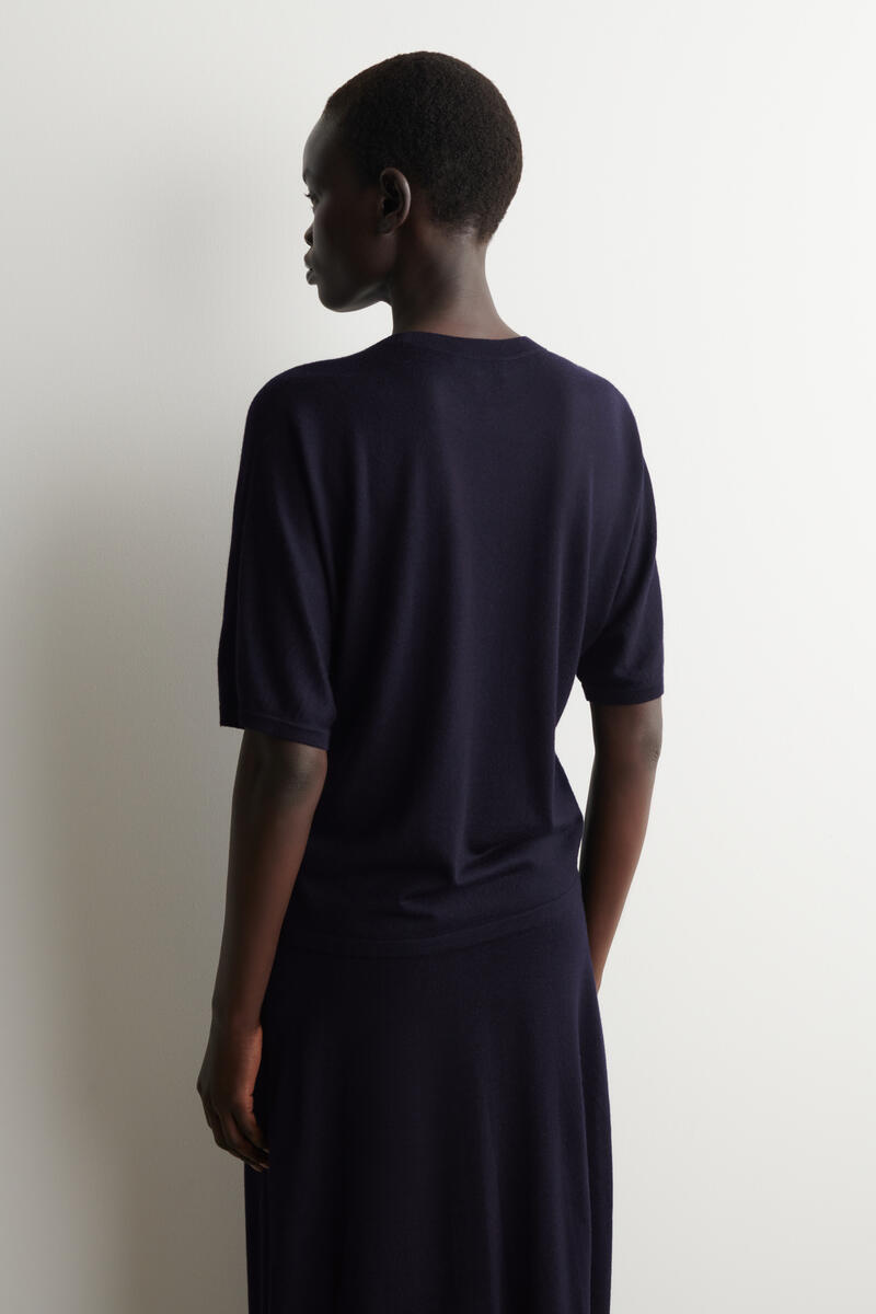 COS メリノウールニットシャツ