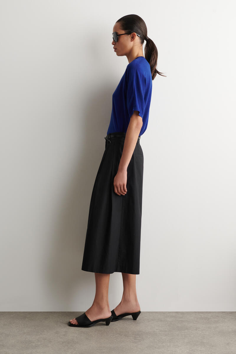 COS メリノウールニットシャツ