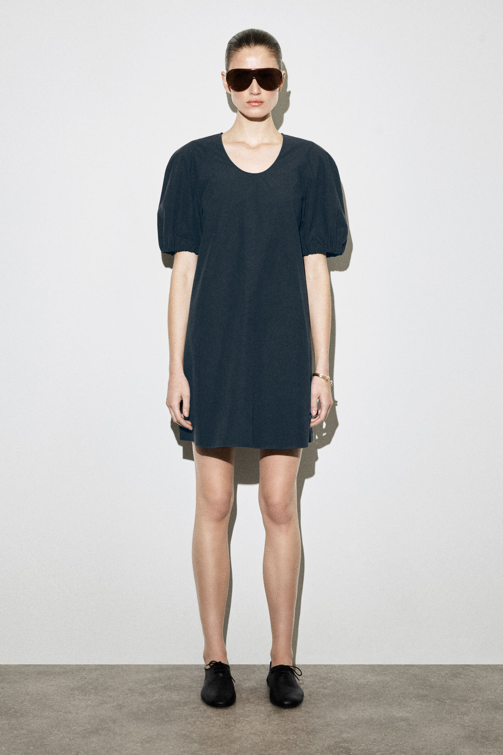 PUFF-SLEEVE COTTON MINI DRESS パフスリーブ コットンミニワンピース 