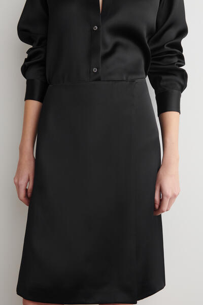 COS サテンラップスカート