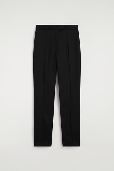 COS テーラード ストレートレッグパンツ - サテン素材