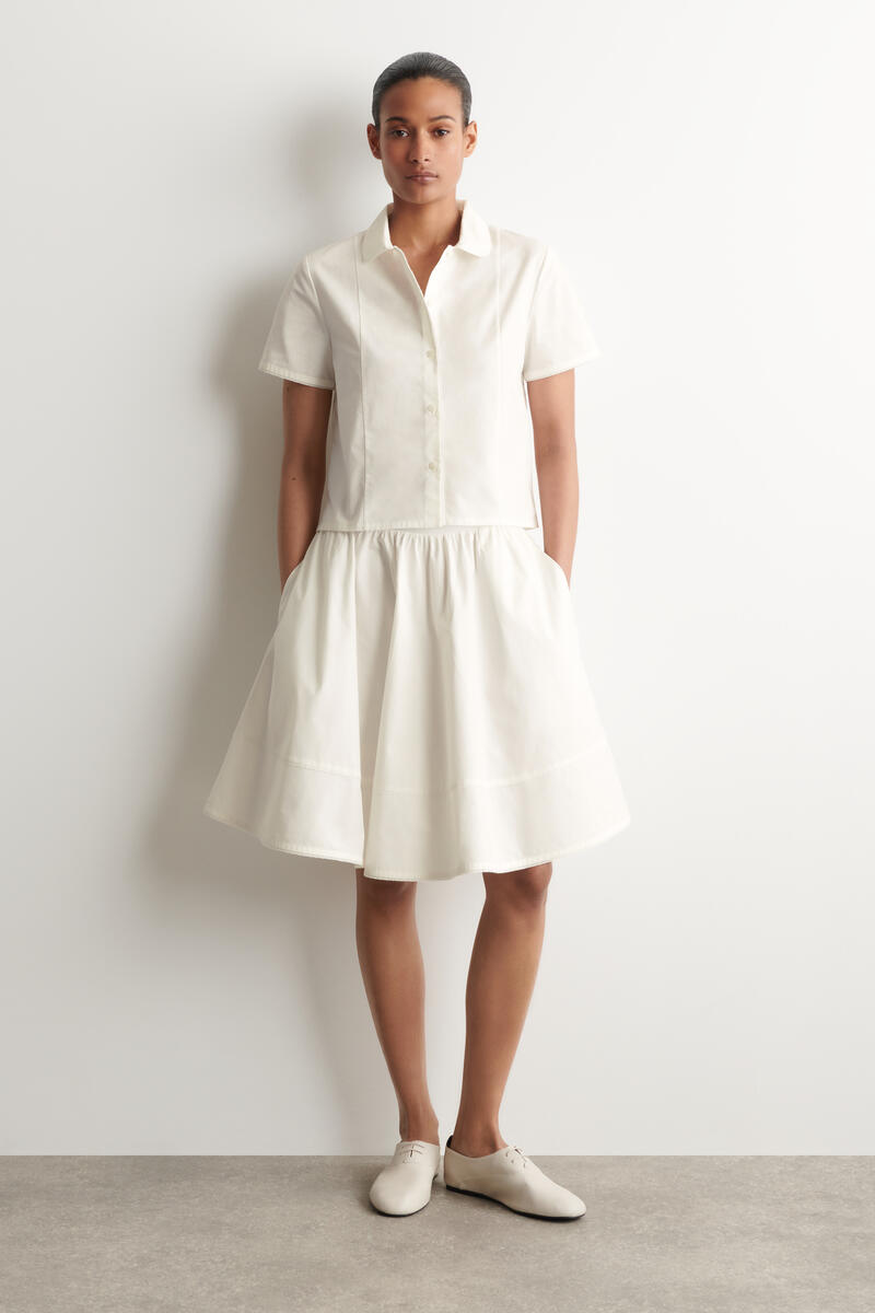 COS 刺繍入り コットンポプリンスカート