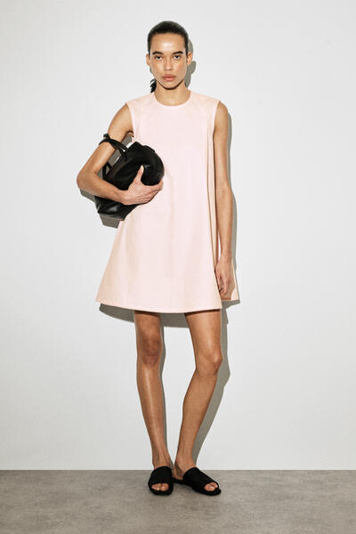 COS ピコットトリムプリーツミニドレス