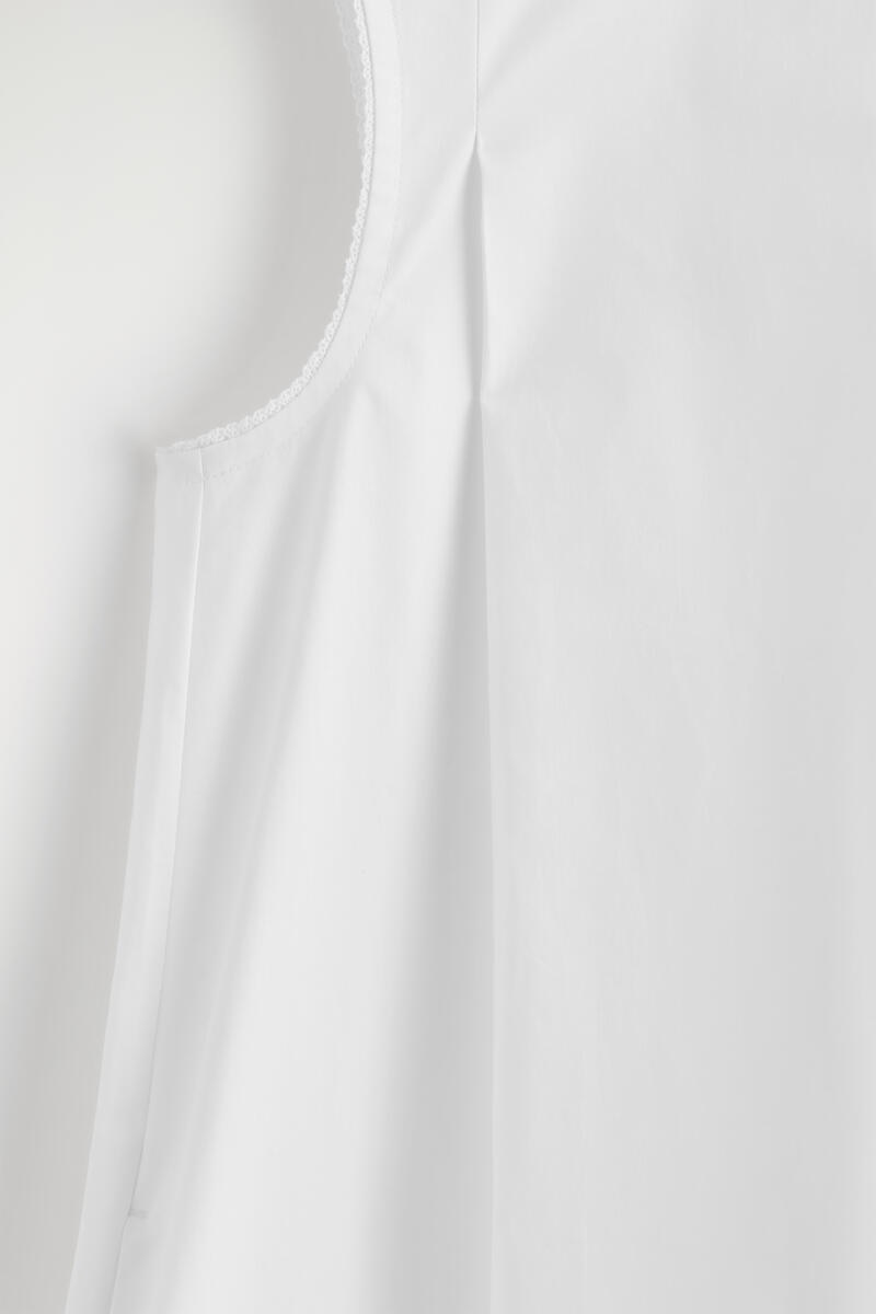 COS ピコットトリムプリーツミニドレス