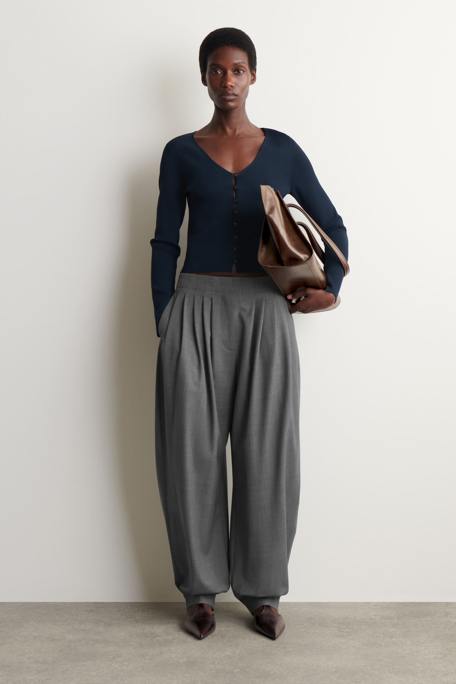 新品COSコスVネックカーディガンXSグレー CASHMERE V-NECK CARDIGAN - GREY MÉLANGE | COS CA