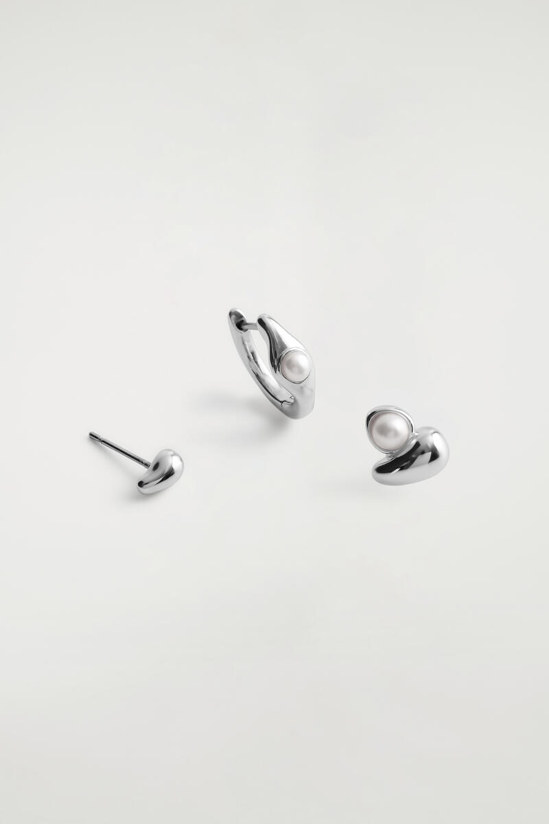 COS 3パック ミスマッチ ティアドロップイヤリング