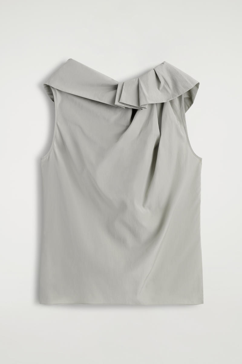 COS オーバーサイズ ドレープトップ