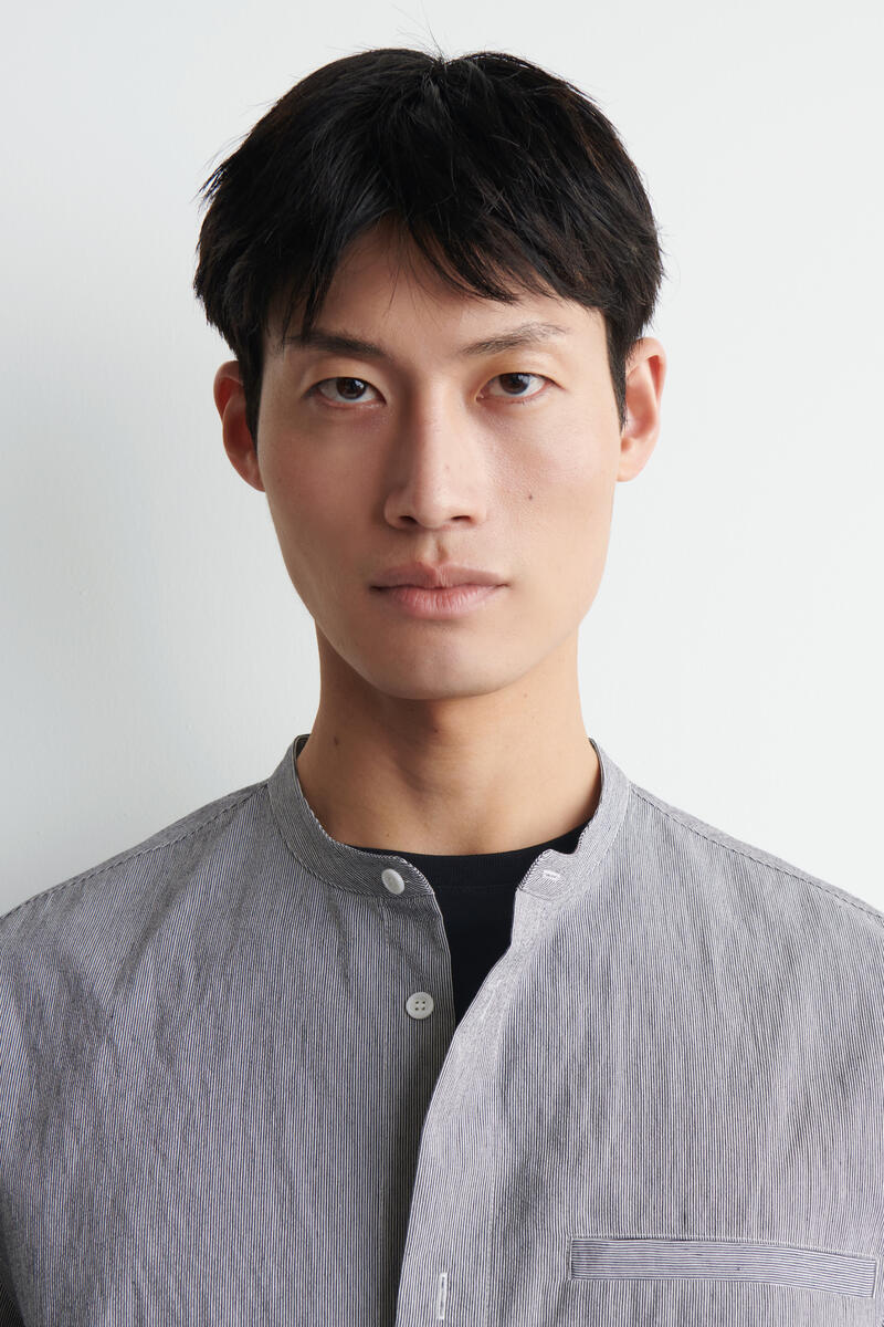 RELAXED-FIT SEERSUCKER GRANDAD-COLLAR SHIRT リラックスフィット